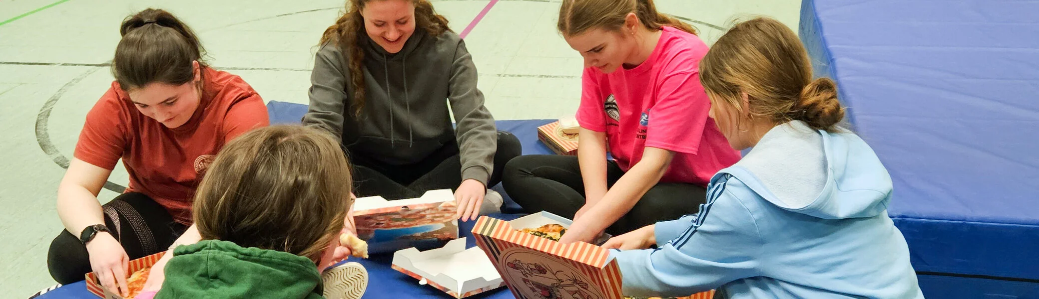 Pink gegen Rassismus | © Christian Offermann