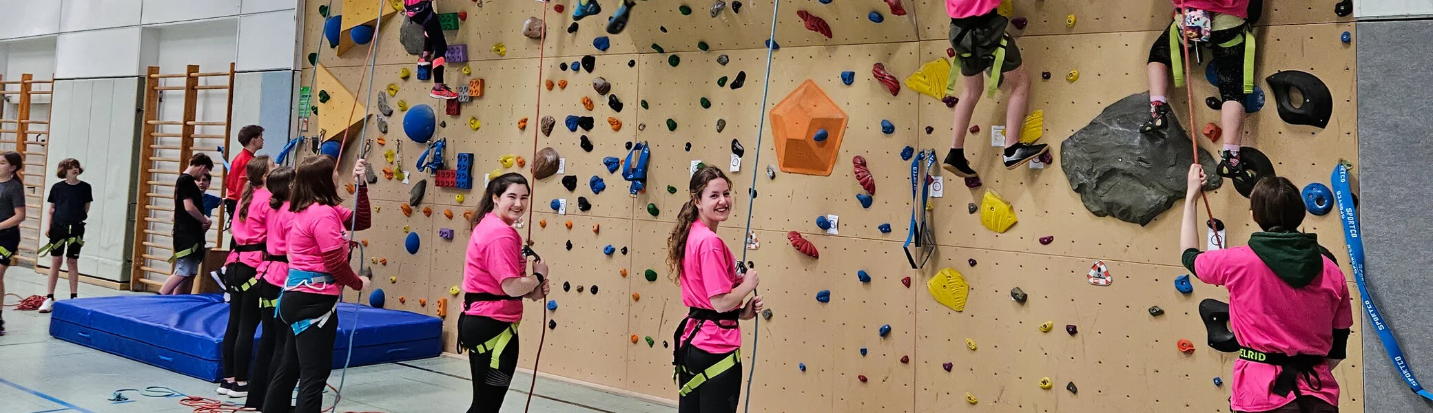 Pink gegen Rassismus | © Christian Offermann