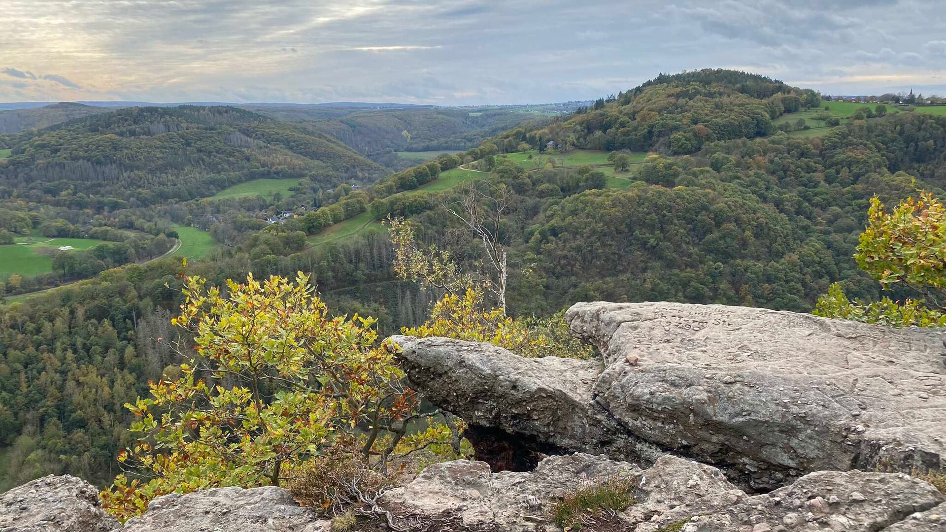 Felsen Nideggen | © Joachim Knaup Felsen Nideggen | © Joachim Knaup