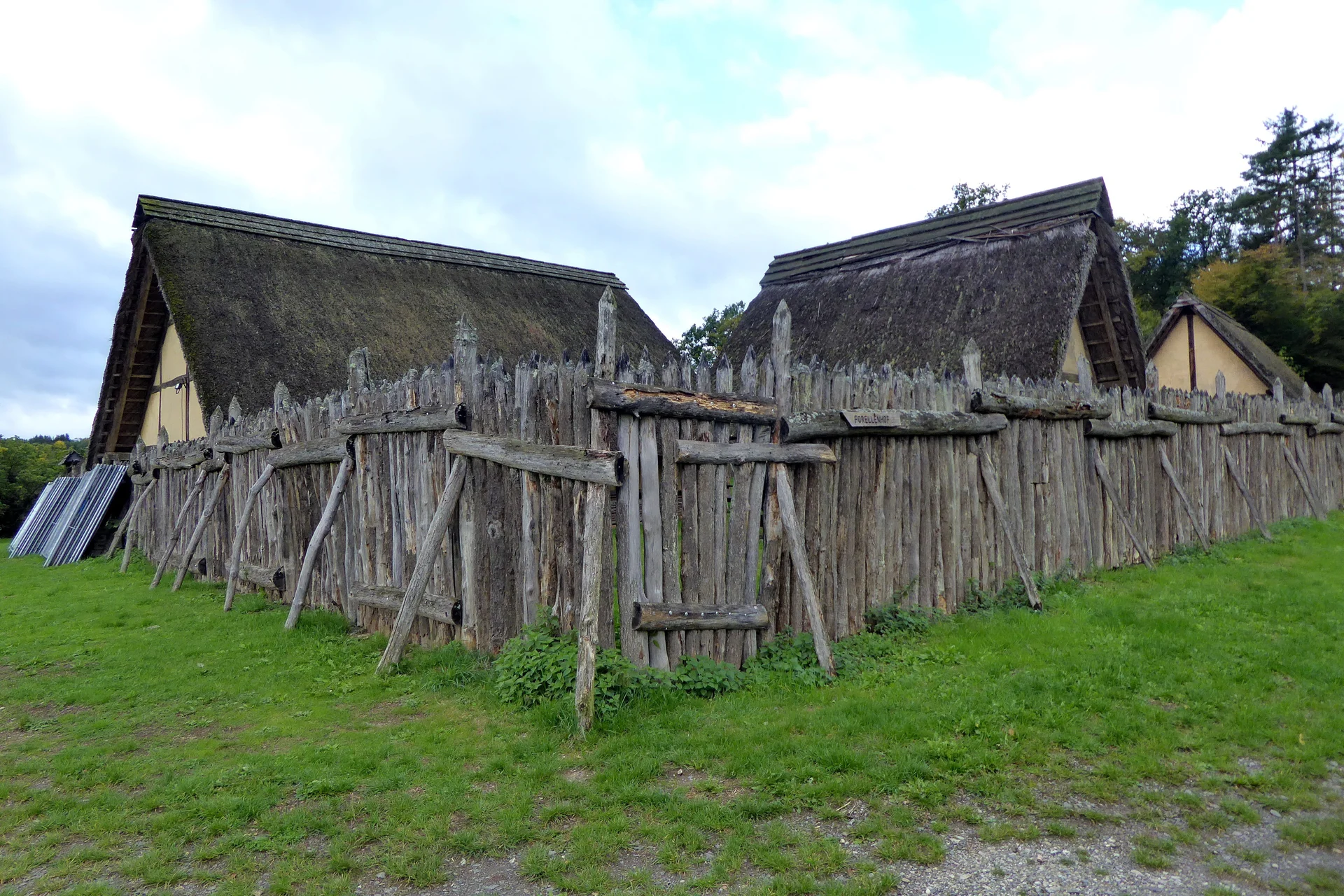 Keltendorf, Hahnenbach Vitaltour,Hunsrück | © Uwe Drath